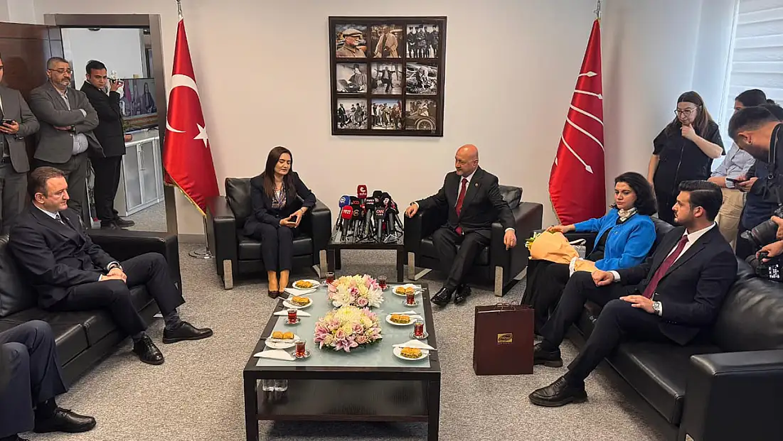 AK Parti ve CHP, 3 bayram sonra bayramlaştı