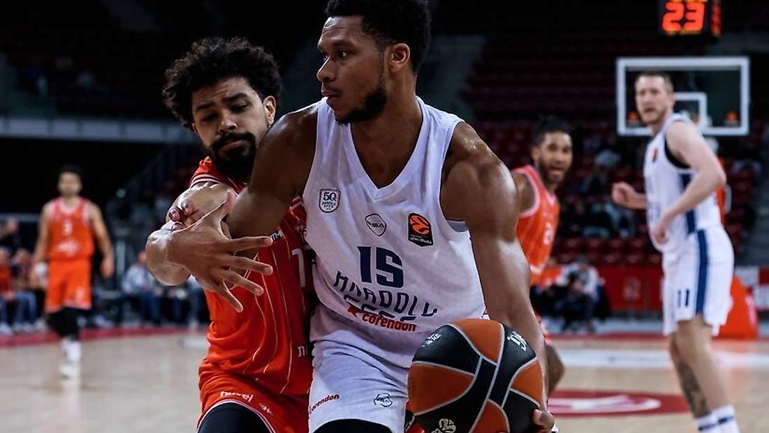 Anadolu Efes, Bulgaristan’da galibiyet peşinde