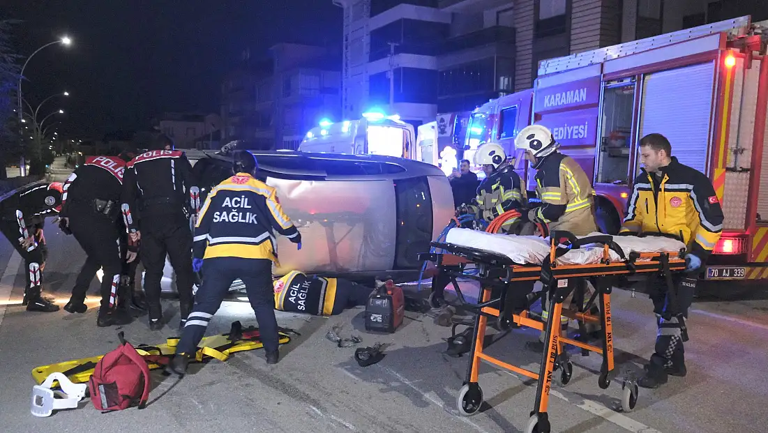 Araç altında kalan sürücüyü itfaiye ekipleri çıkardı