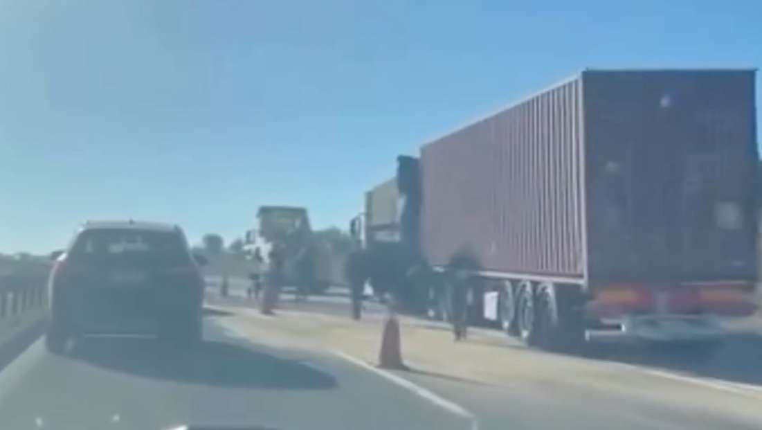 Bolu'da feci kaza! Tırlar çarpıştı: 1 ölü