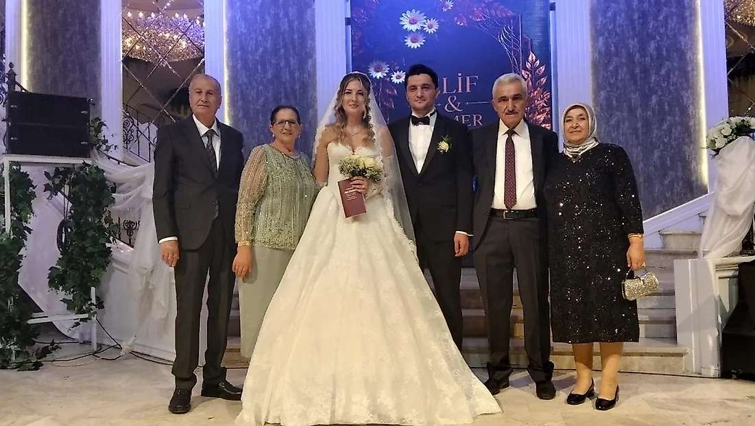 Karababa ve Maviş ailesinin mutlu günü