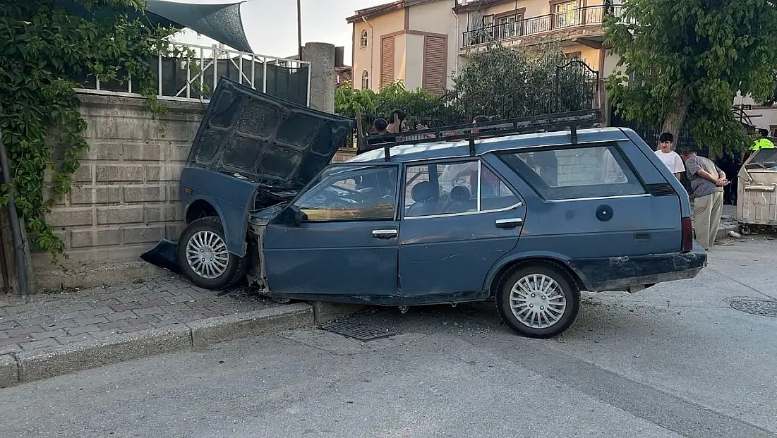 Konya'da ehliyetsiz çocuk sürücü kazasında 5 yaralı