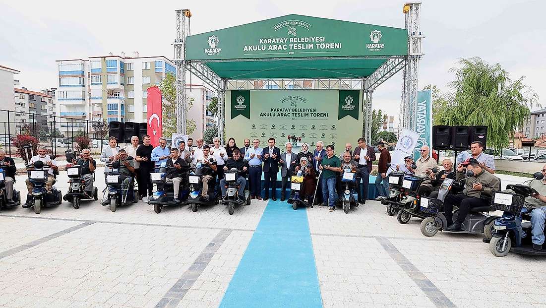 Konya'da gönüllere dokunan destek: Dualar eşliğinde teslim edildi
