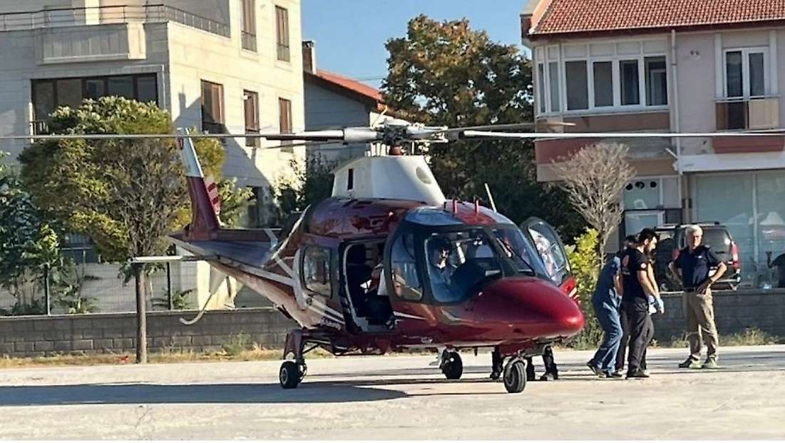 Konya'da hava ambulansı kalp krizi geçiren hastaya yetişti