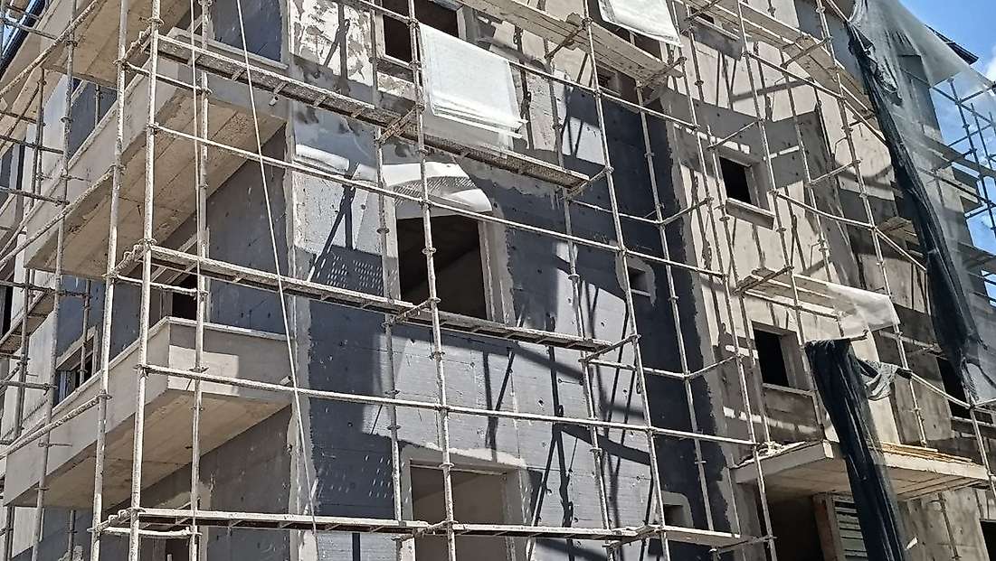 Konya'da iş kazası! İskeleden beton zemine düştü