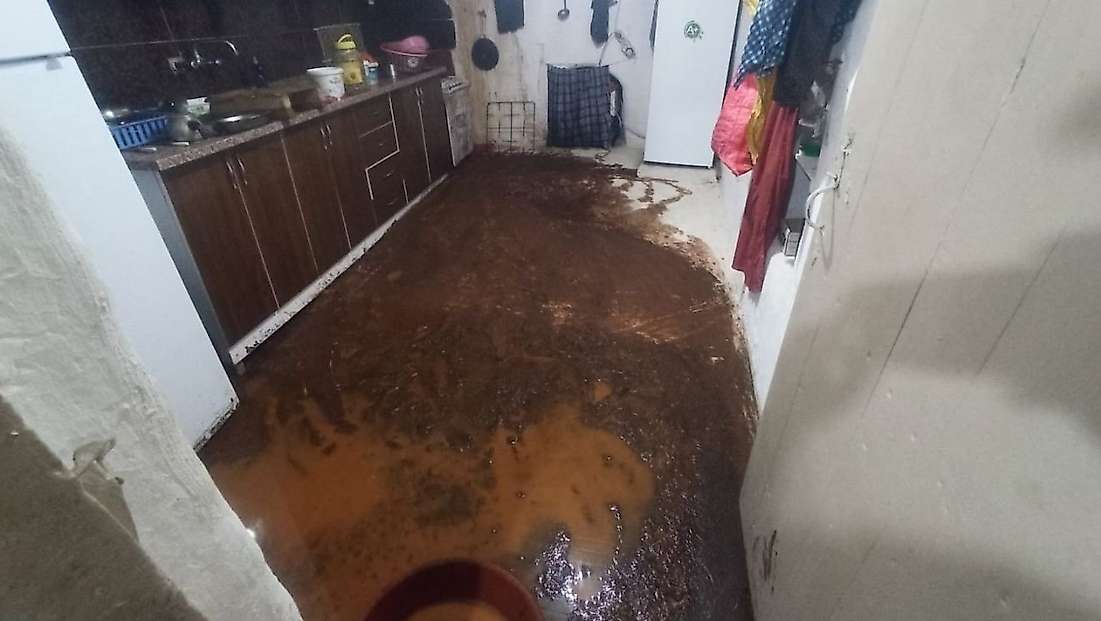 Konya'da sağanak ve dolu etkili oldu baskınlar yaşandı