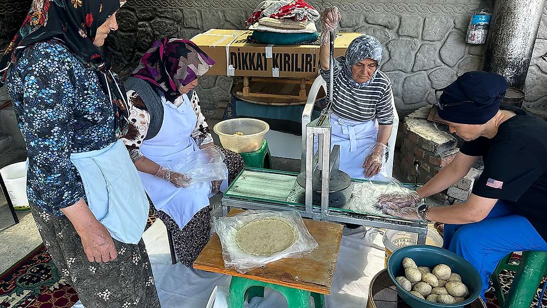 Konya'da tarihi değirmen kadınların üretim üssüne dönüştü