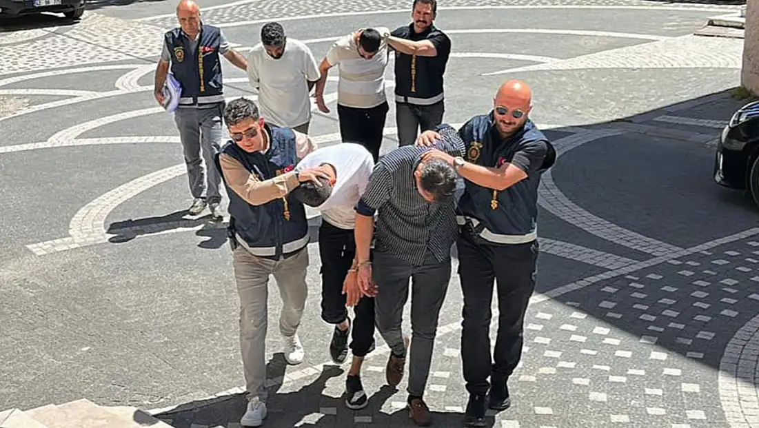 Konya'da zehir tacirlerine darbe!