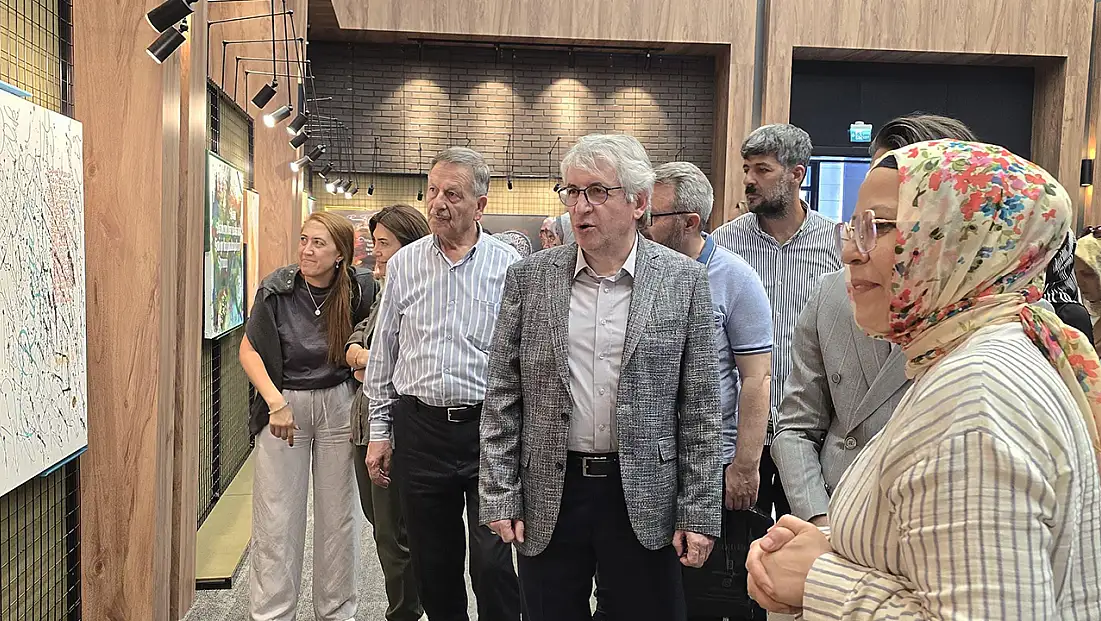 Konya’nın ilk Kaligrafi Sergisi Karatay’da açıldı