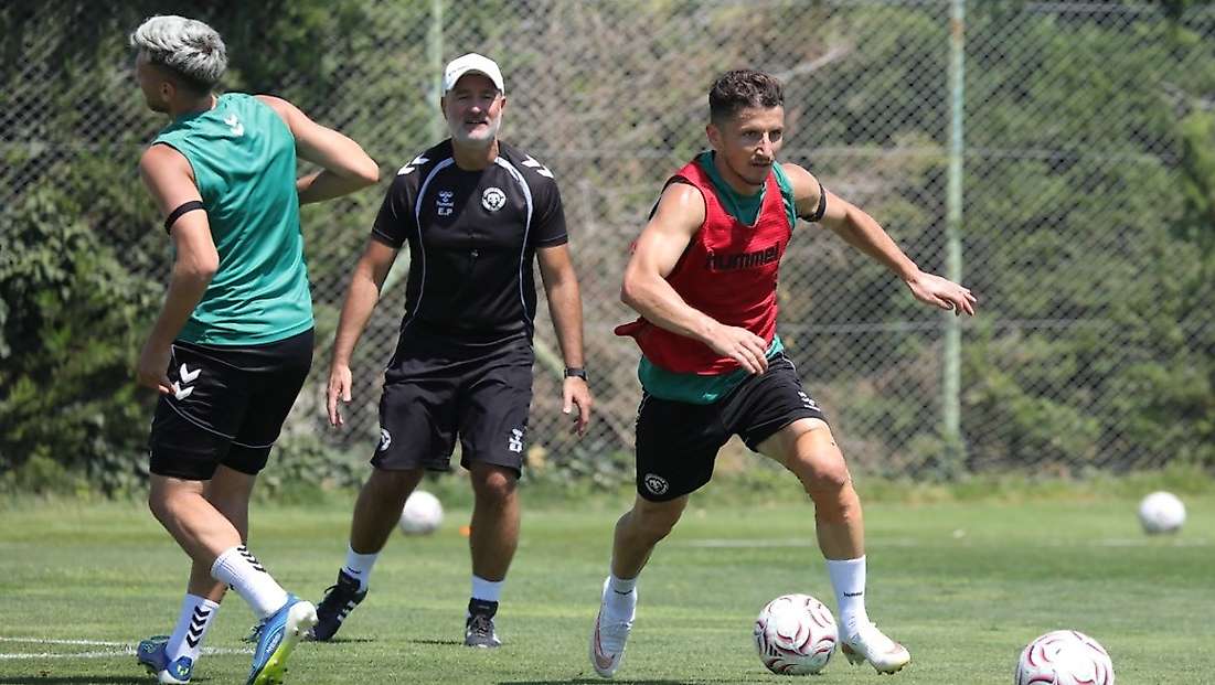 Konyaspor, Kocaeli maçının taktiğini denedi