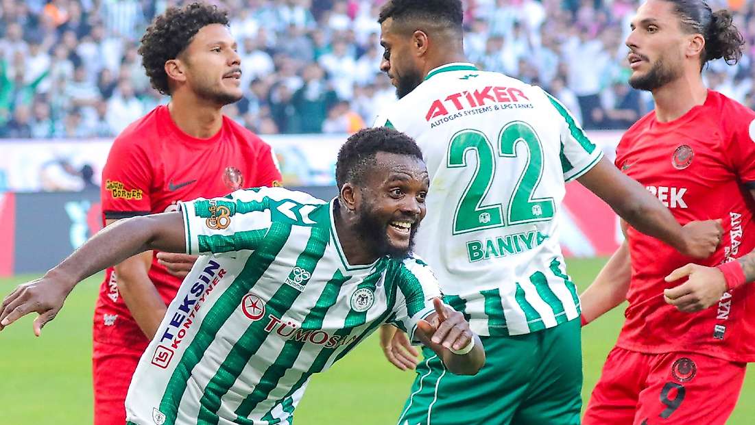 Konyaspor'un stoperi Awaziem: Gurur duyuyorum