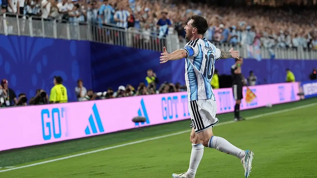 Messi, Dünya Kupası tarihine adını yazdırdı