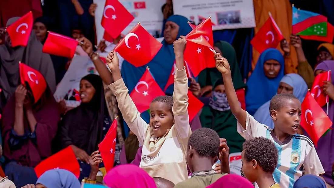 Somali’de Türkiye’ye destek gösterisi! Sokaklar Türk bayraklarıyla doldu