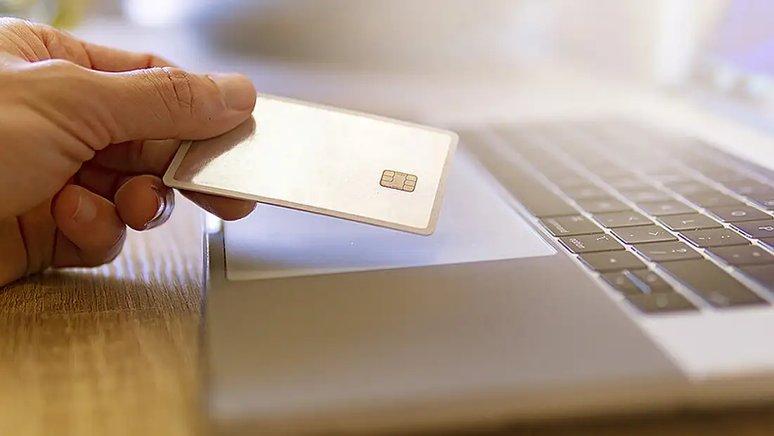 Türkiye'de e-ticaret hacmi 2025'te 4,6 trilyon liraya ulaştı
