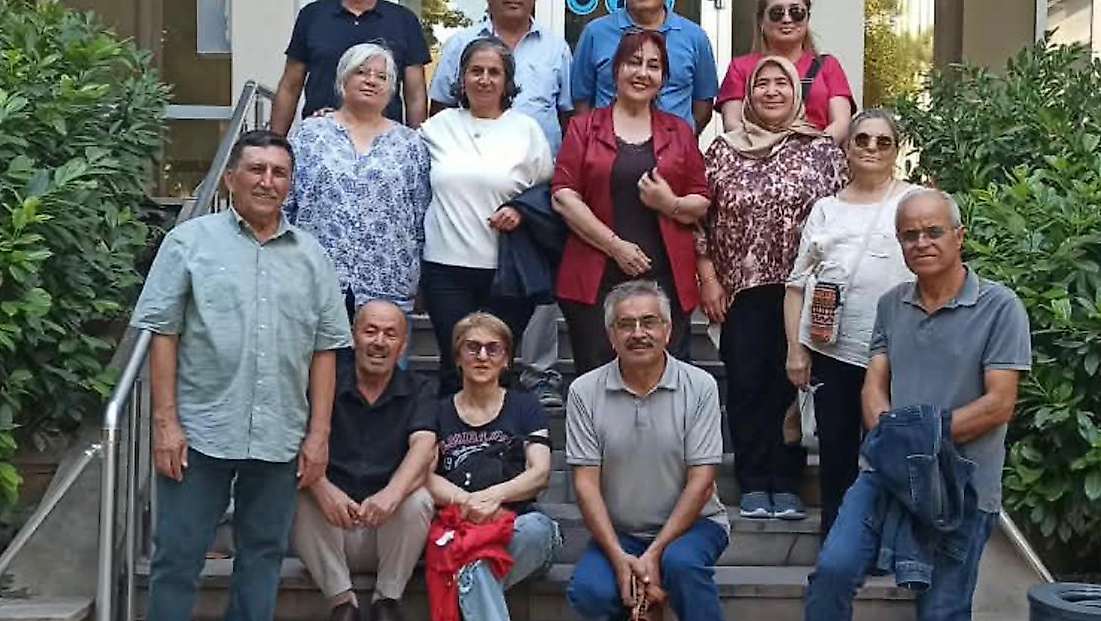 Yıllar sonra Konya'da bir araya geldiler: 'Gençliğimize yürüdük'