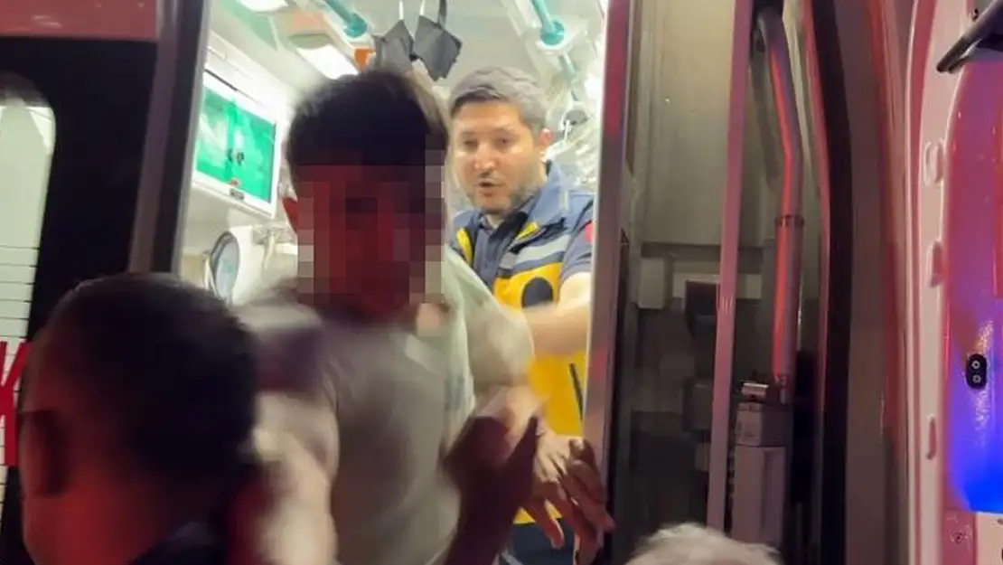 Aksaray'da ilginç kovalamaca! Ambulanstan fırlayıp peşini bırakmadı