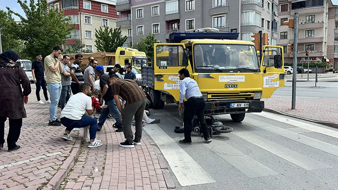 Konya'da kamyonetin altında kalan çocuklar kameraya yansıdı!