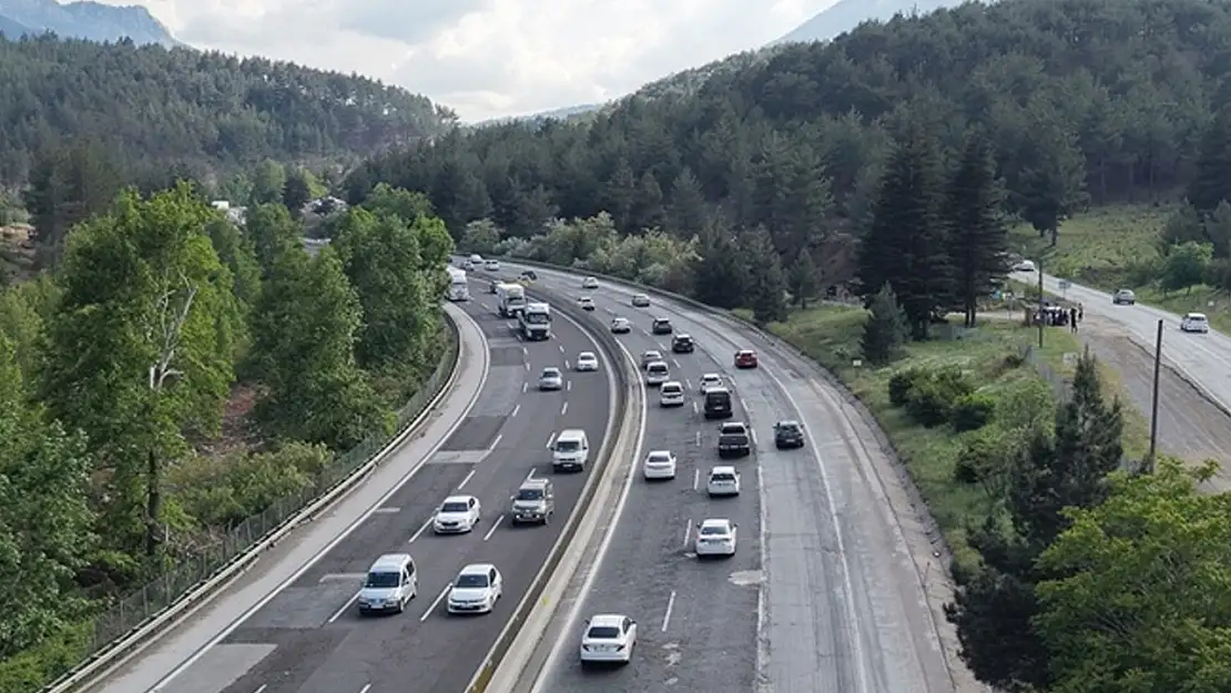 Konya'dan yola çıkacaklar dikkat! O güzergahta trafik kitlendi