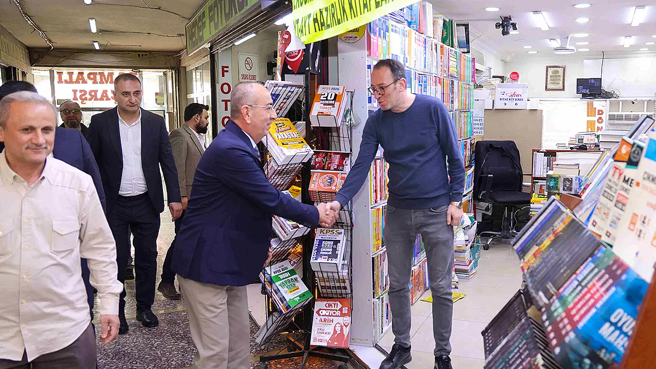 Başkan Kavuş Rampalı Çarşı esnafıyla görüştü