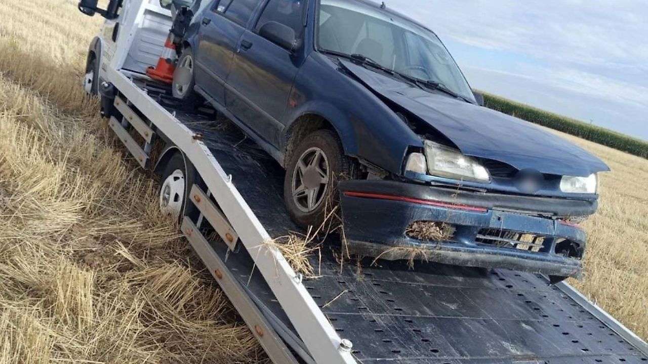 Konya’da sabah saatlerinde korkutan kaza! Otomobil şarampole devrildi