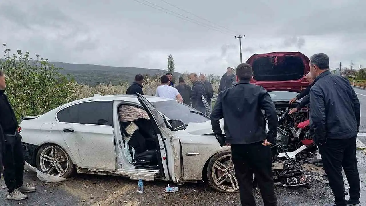 Konya'da korkutan kaza! Çok sayıda yaralı var
