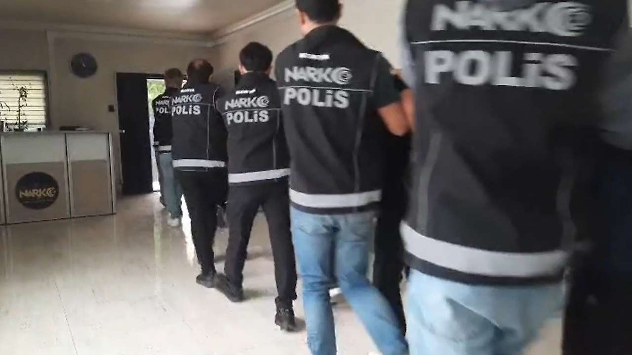 Konya’da narkotik ekiplerden nefes kesen operasyon: 8 gözaltı