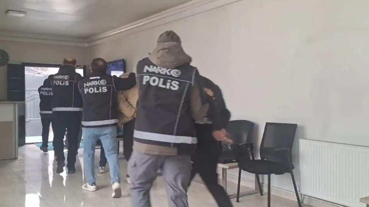Konya'da uyuşturucuya büyük darbe: Çok sayıda tutuklama var!