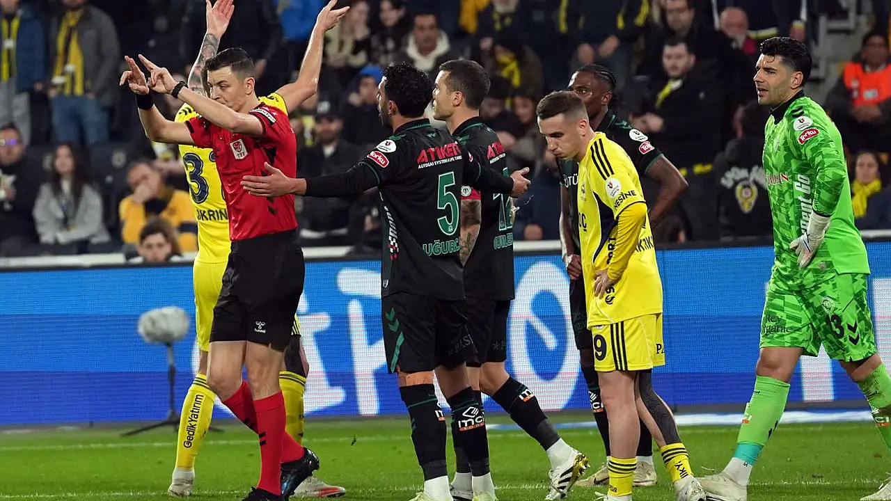 Konyaspor-Fenerbahçe maçının hakemi açıklandı