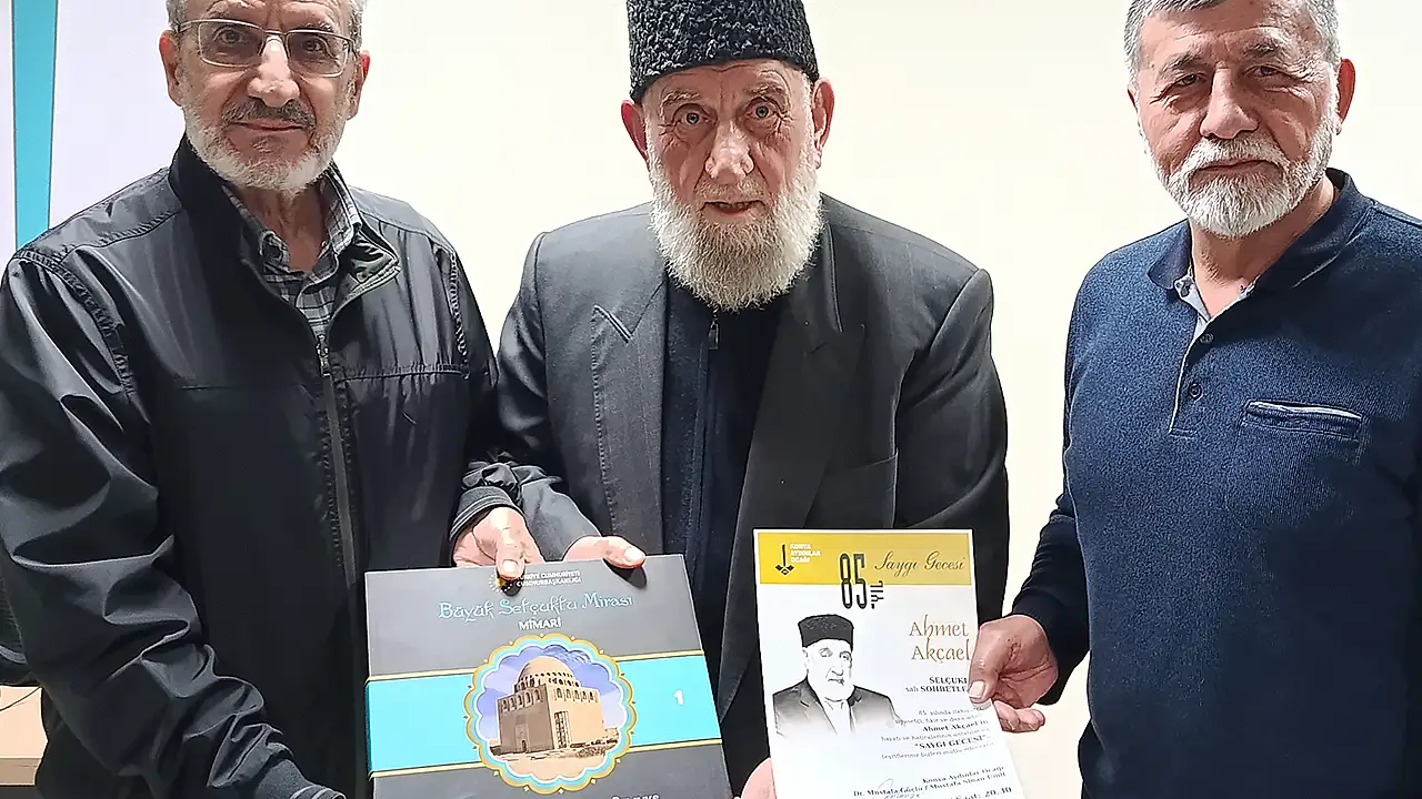 Aydınlar Ocağı'nda filmlere sığmayan hatıralar konuşuldu
