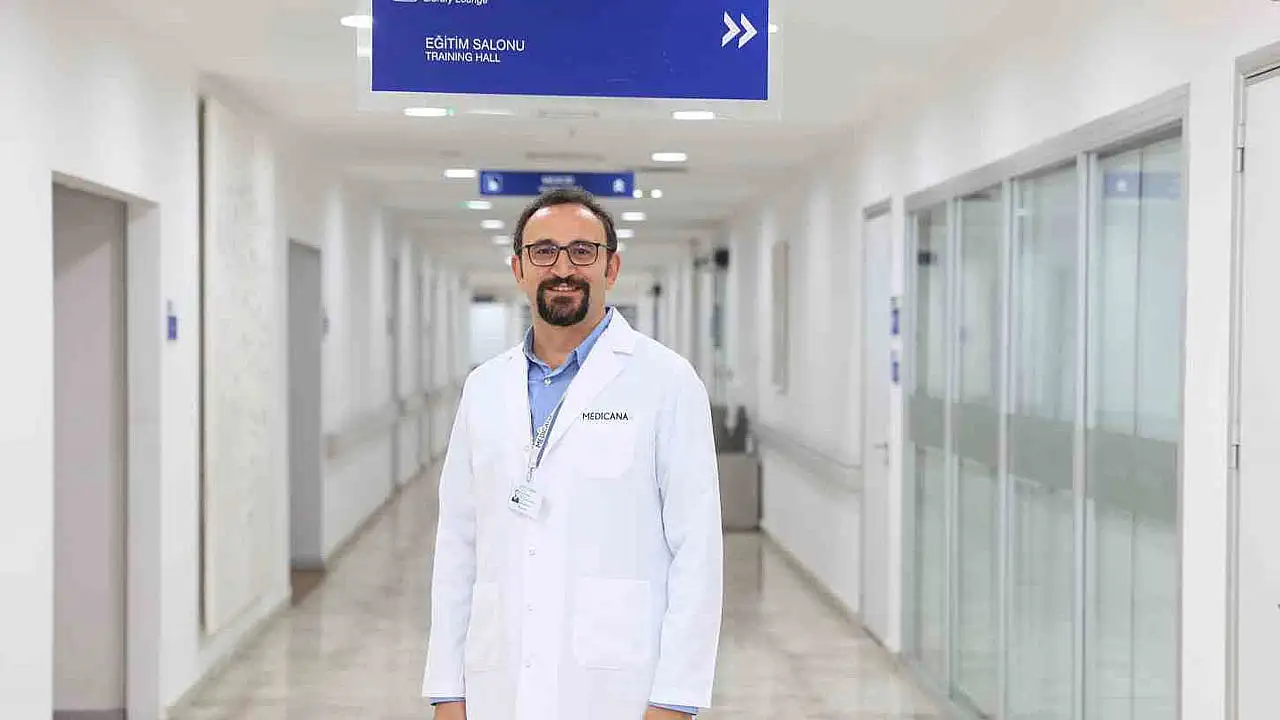 Beyin damar tıkanıklığına dikkat: Dakikalar hayat kurtarıyor!