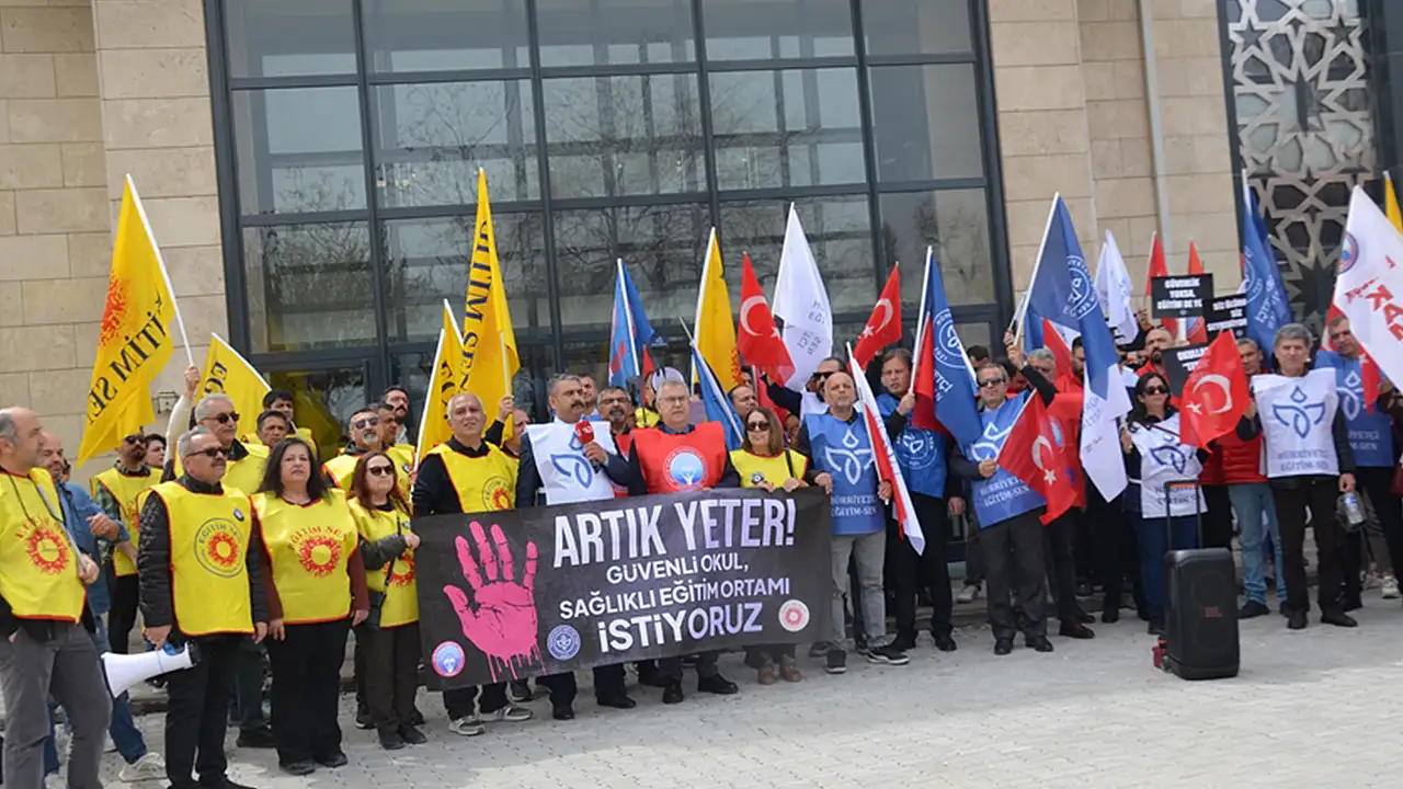 Eğitim-İş Konya: 'Eğitimde şiddet yasal bir sorun haline geldi'