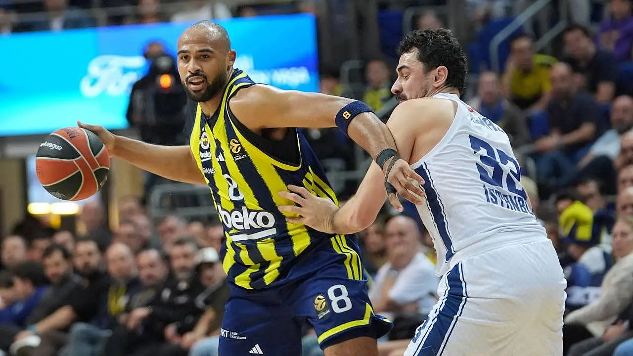 Fenerbahçe play-off'taki ilk maçına çıkıyor
