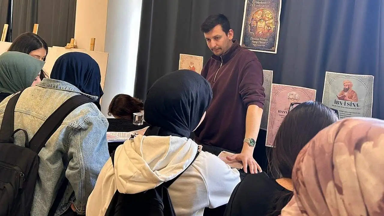 Konya'da gençler fikir üretti