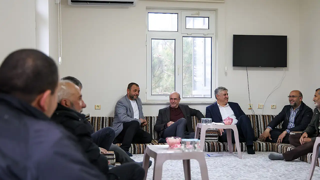 Selçuklu Belediye Başkanı Ahmet Pekyatırmacı, 2026 yılı dış mahalle ziyaretleri kapsamında mahalle sakinleriyle bir araya gelerek yerinde hizmet planlaması ve istişarelerde bulundu.