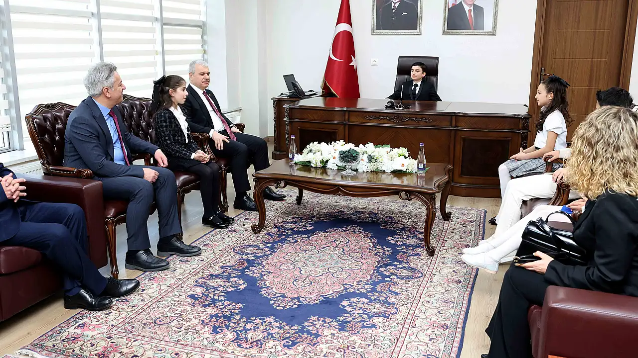 Konya Valisi Akın, makam koltuğunu devretti