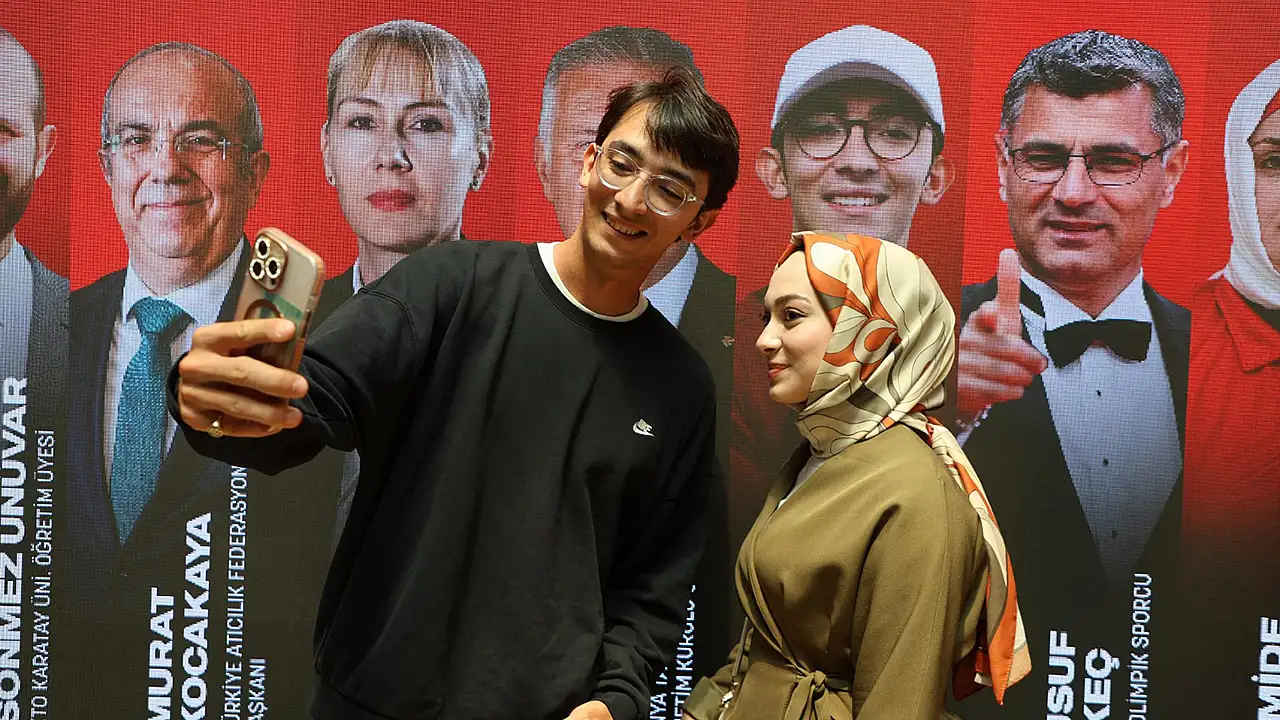Milli sporcular, Konyalı gençlerle bir araya geldi