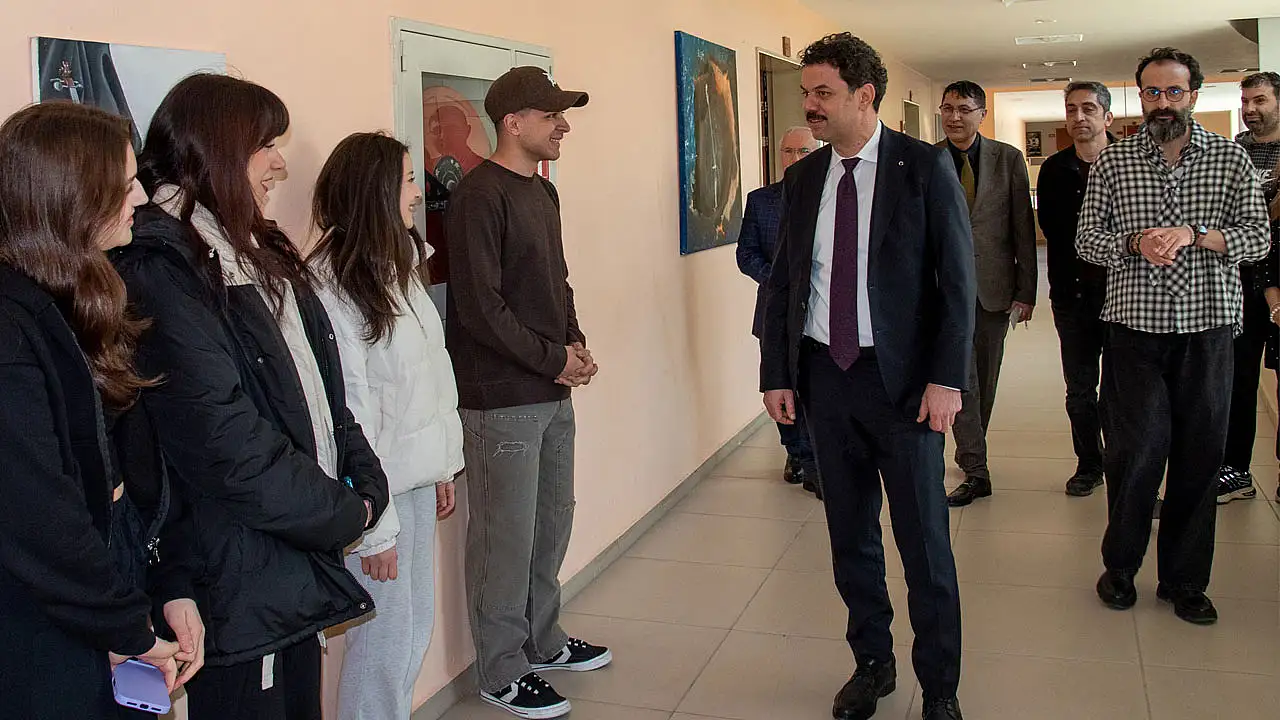 Rektör Yılmaz, fakültelerdeki çalışmaları yerinde inceledi