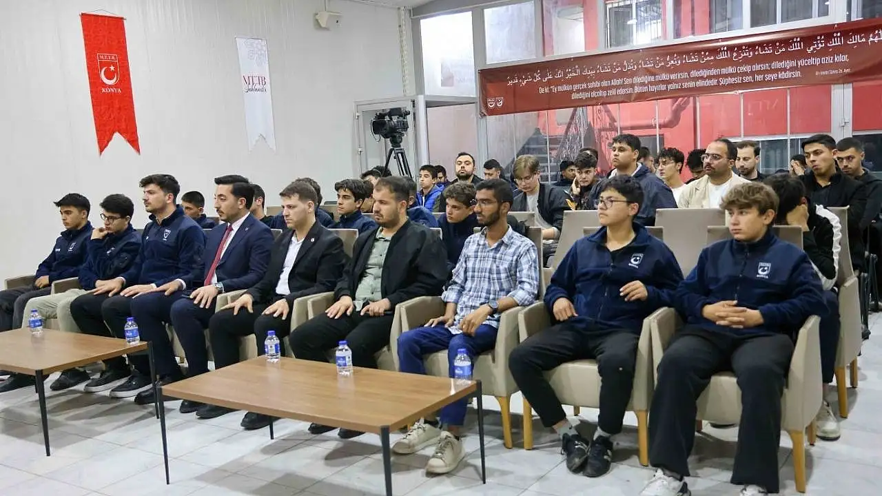 Başkan Kavuş'tan gençlere güçlü mesaj