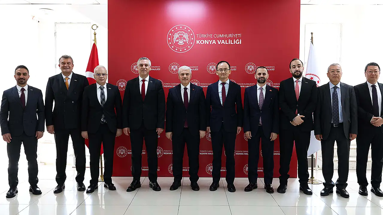 Valilik makamında gerçekleşen kabulde, Konya'nın kültürel ve ekonomik iş birliği imkanları dostane bir atmosferde değerlendirildi.