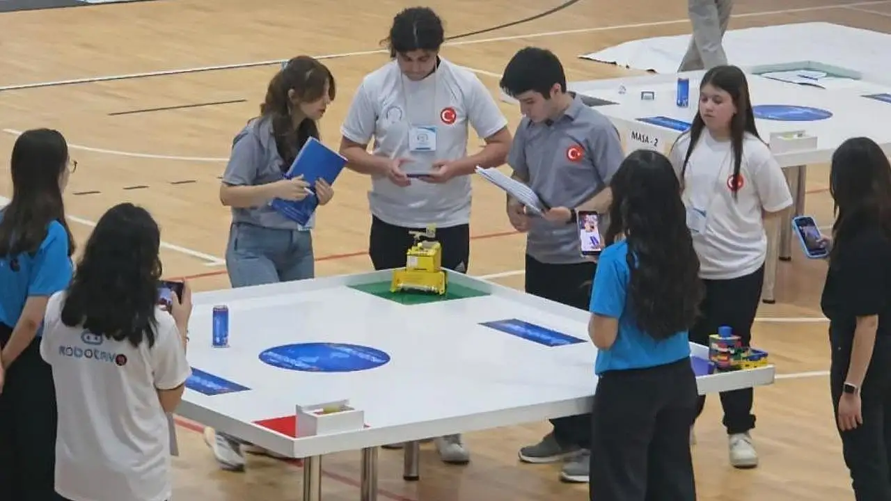 Genç mucitlerden büyük başarı