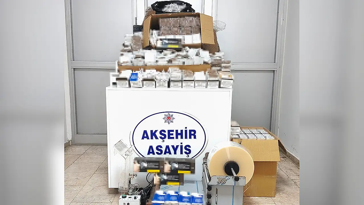 İmalathaneye çevrilen adreste çok sayıda kaçak ürün emniyet güçlerince el konuldu.