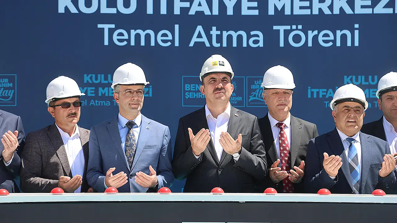 Çevre yatırımlarına değinen Başkan Altay, yapılan arıtma tesisleri sayesinde Tuz Gölü'ne arıtılmadan tek bir metreküp suyun bile bırakılmadığını açıkladı.