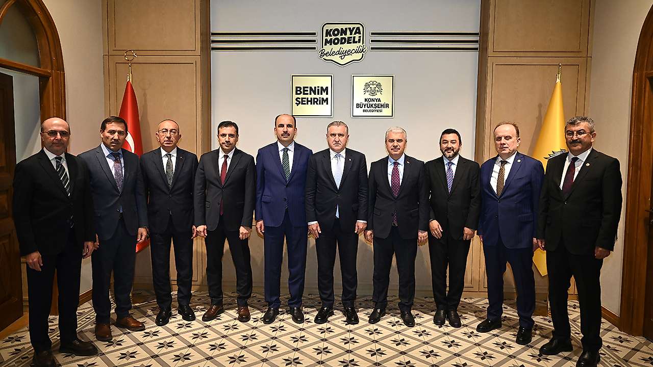 Gençlik ve Spor Bakanı Osman Aşkın Bak ve beraberindeki heyet Konya Büyükşehir Belediye Başkanı Uğur İbrahim Altay’ı ziyaret etti.