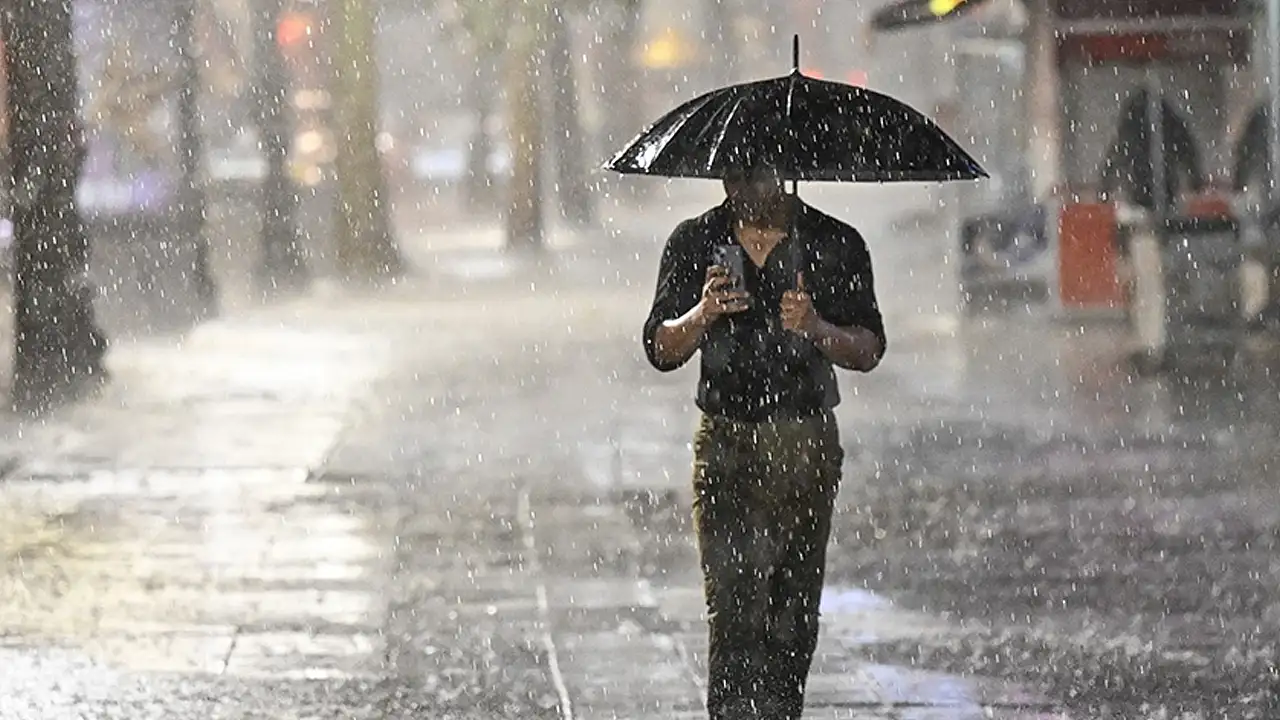 Konya için 25 - 29 Mayıs tarihlerini kapsayan haftalık hava durumu tahmin raporu açıklandı: Meteorolojiden hafta boyunca etkili olacak 4 günlük gök gürültülü sağanak yağış uyarısı geldi.