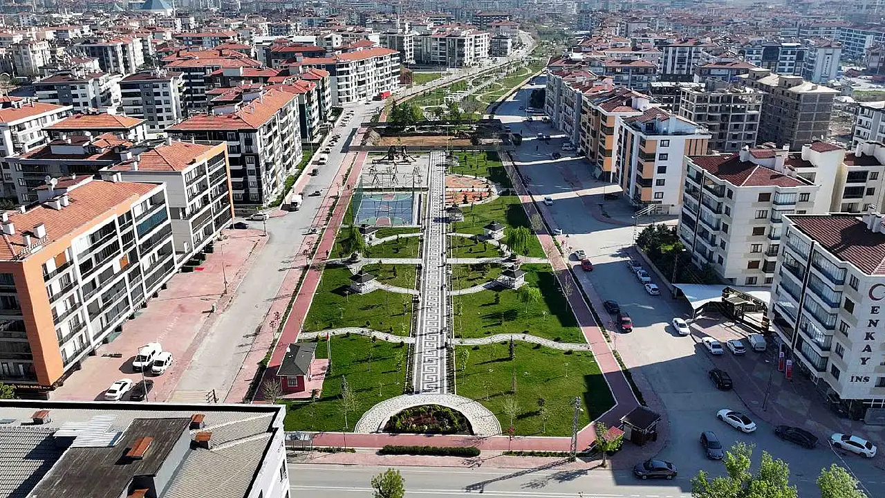 Hamzaoğlu Parkı içerisindeki 990 metrekarelik alana inşa edilen yeni tesis, modern mimarisiyle bölge halkına hizmet verecek.