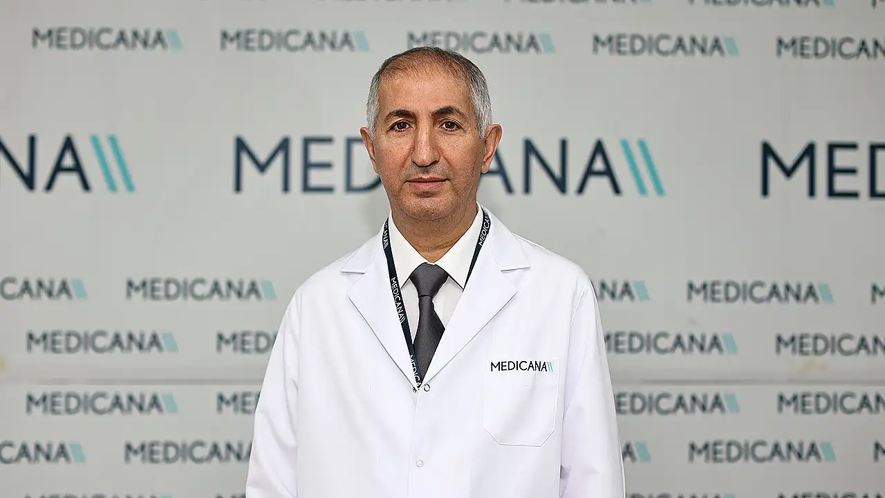 Medicana Konya Hastanesi uzmanı kronik rahatsızlıklara karşı hareketin önemini vurgularken; Uzm. Dr. Hacı Ali Tekkurt düzenli fiziksel aktivitenin en güçlü ilaçsız müdahale olduğunu belirtti.