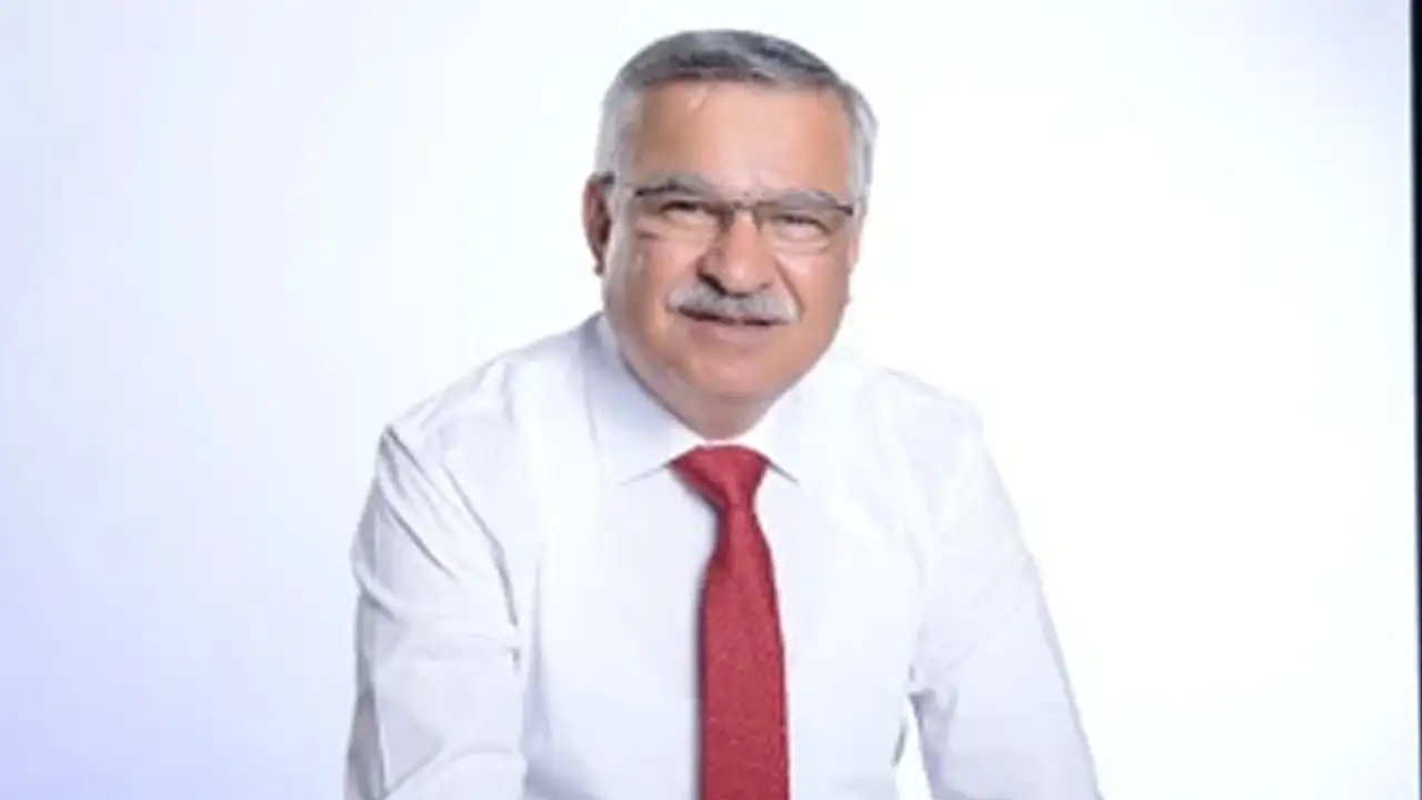TBMM bünyesinde kurulan 22 üyeli komisyonda yer alan AK Parti Konya Milletvekili Latif Selvi, dijital ortamdaki riskler ve çocukların güvenliği üzerine çalışacak.