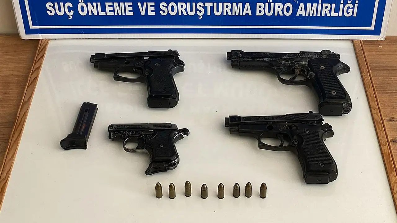 Konya'da silah baskını: Ev değil adeta cephanelik!