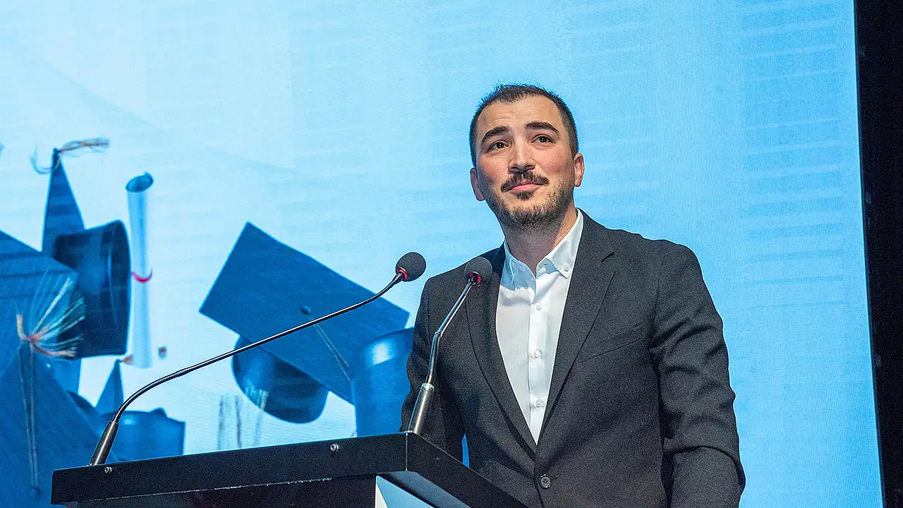 Selçuk Hukuk mezunlar yıllar sonra yeniden buluştu