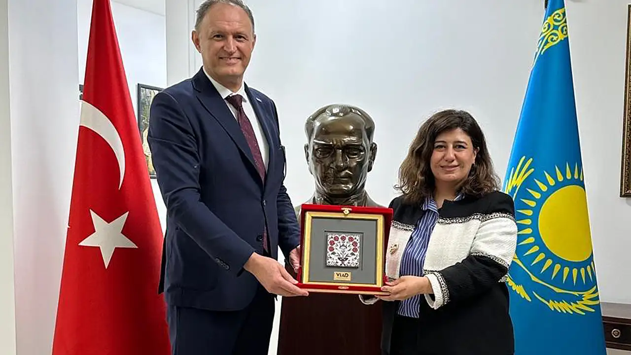 VİAD, Ata topraklarıyla bağları güçlendiriyor